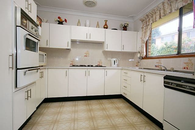 3 Bligh Close, GEORGES HALL NSW 2198, Georges Hall - Thumbnail 4
