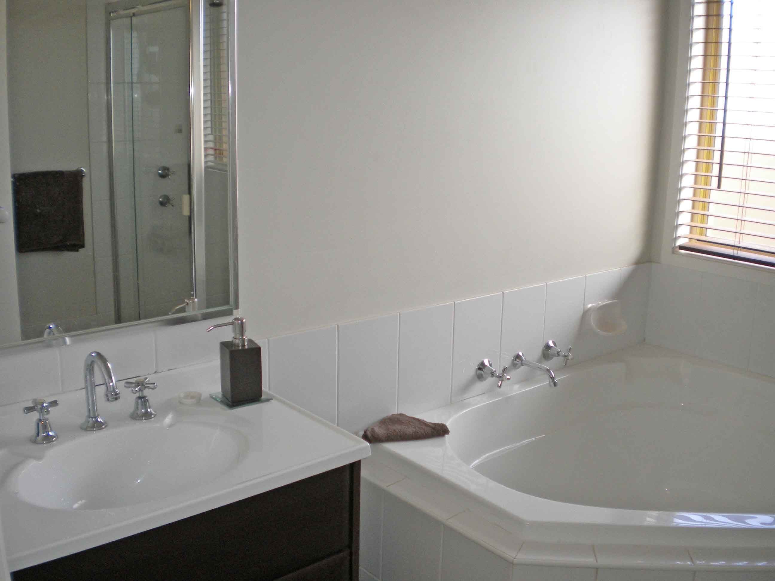 37 Lacebark Avenue, WORRIGEE NSW 2540, Worrigee - Thumbnail 4