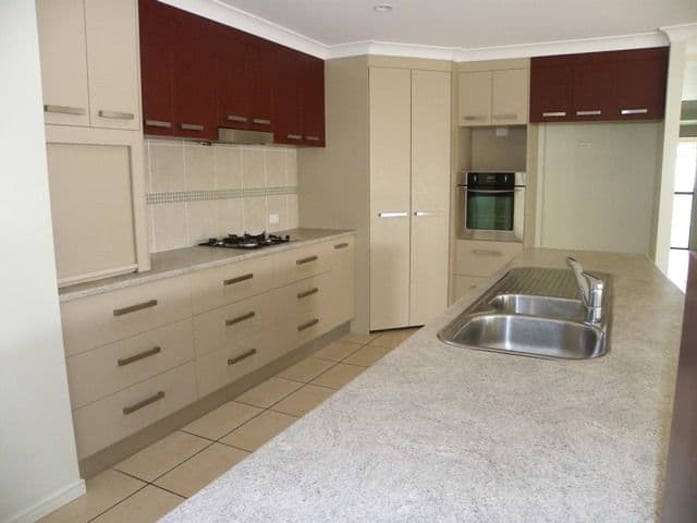 12 Baywood Court, ORMEAU QLD 4208, Ormeau - Thumbnail 2