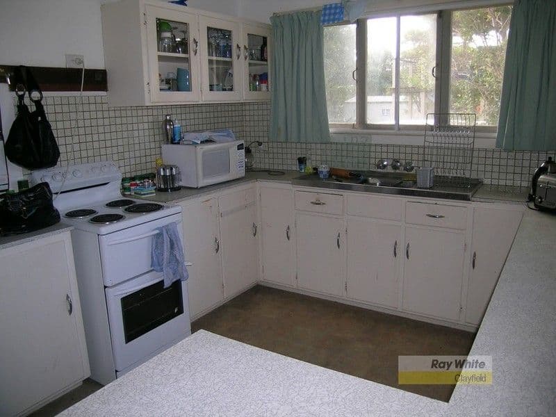 47 Corowa Street, WAVELL HEIGHTS QLD 4012, Wavell Heights - Thumbnail 5