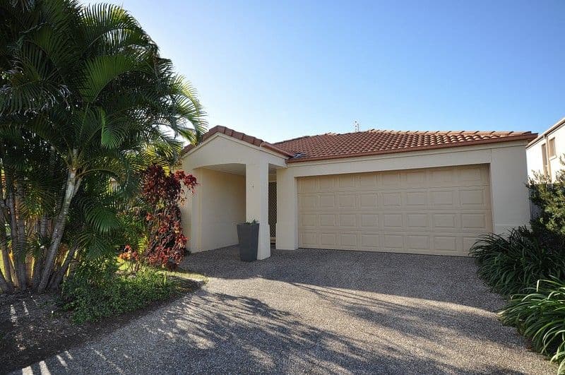 95 Arundel Drive, ARUNDEL QLD 4214, Arundel - Image 1