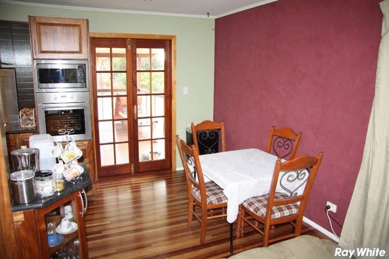 11 Hovea Street, EVERTON HILLS QLD 4053, Everton Hills - Thumbnail 5