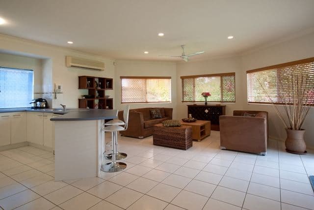 6 Daintree Close, MOUNT SHERIDAN QLD 4868, Mount Sheridan - Thumbnail 4
