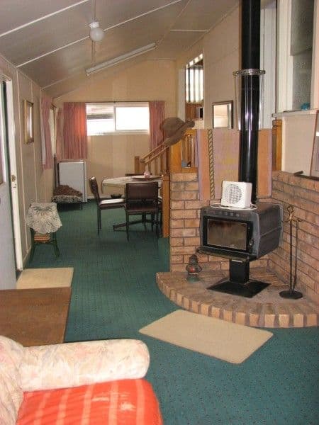16 Forster Street, FORBES NSW 2871, Forbes - Thumbnail 2