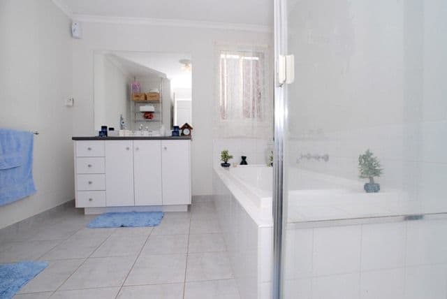 48 Wentworth Avenue, WYNDHAM VALE VIC 3024, Wyndham Vale - Thumbnail 6