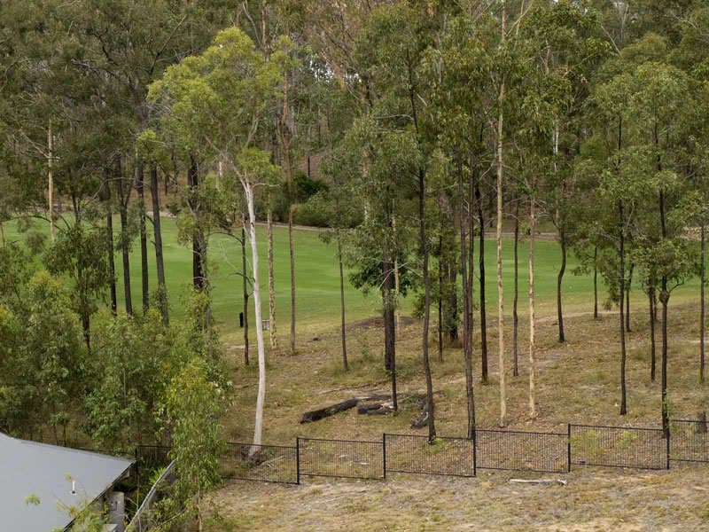 40 Oakview Circuit, BROOKWATER QLD 4300, Brookwater - Thumbnail 2
