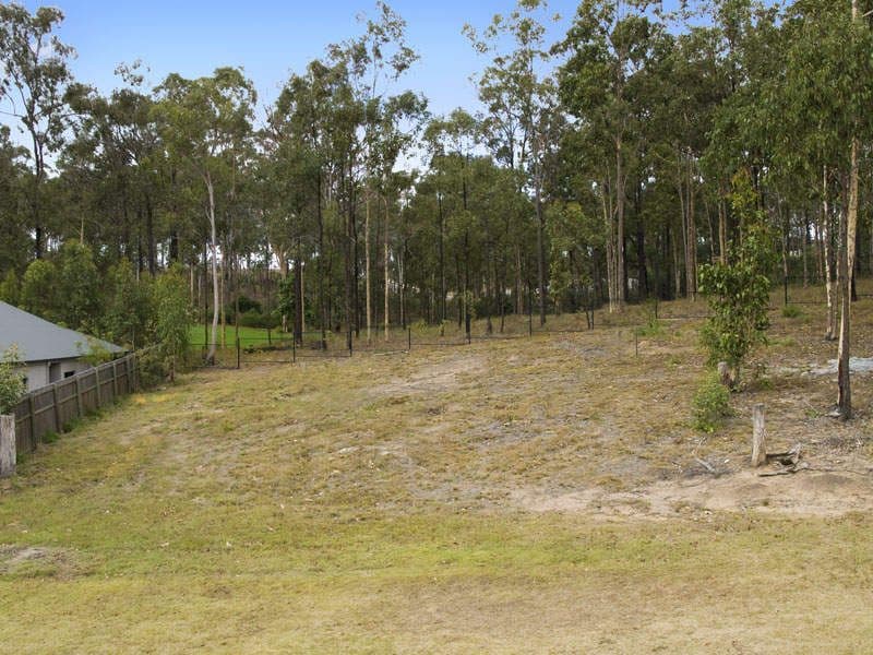 40 Oakview Circuit, BROOKWATER QLD 4300, Brookwater - Thumbnail 3