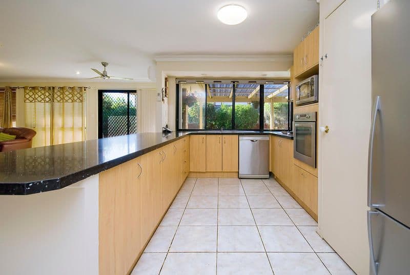 19  Begonia Place, CALAMVALE QLD 4116, Calamvale - Thumbnail 3