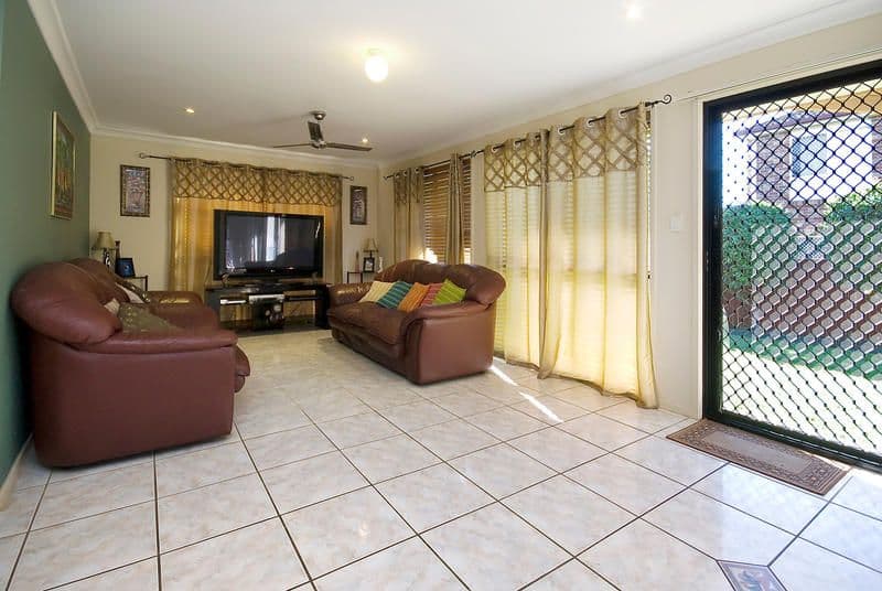 19  Begonia Place, CALAMVALE QLD 4116, Calamvale - Thumbnail 4