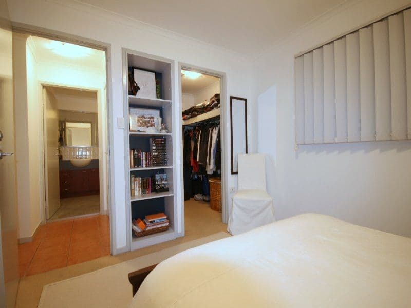 106 Linton Street, KANGAROO POINT QLD 4169, Kangaroo Point - Thumbnail 5