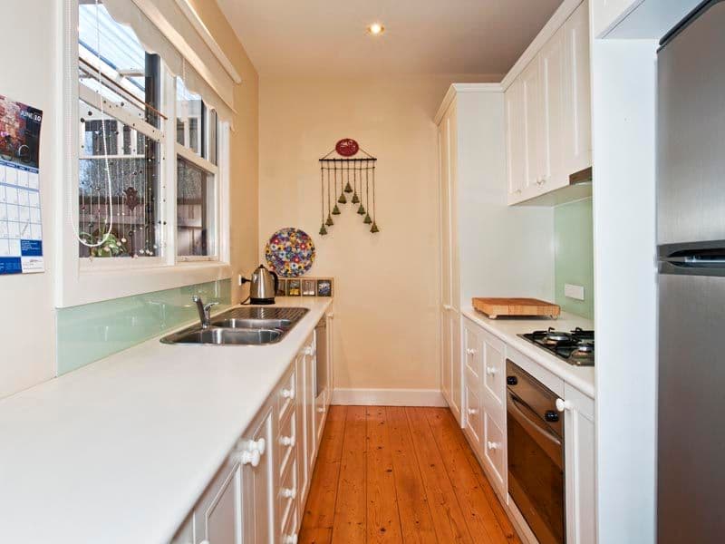 17 Catherine Street, GEELONG WEST VIC 3218, Geelong West - Thumbnail 3