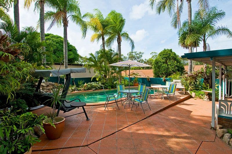 8 Ridgeway Avenue, SOUTHPORT QLD 4215, Southport - Thumbnail 4