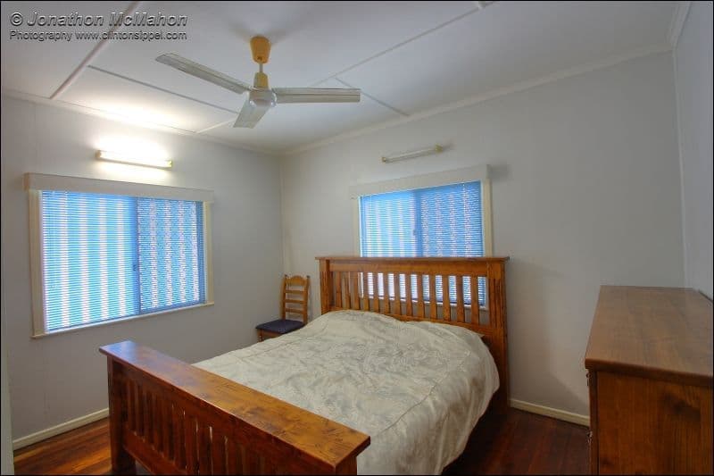 15 Larsen Street, LEICHHARDT QLD 4305, Leichhardt - Thumbnail 3