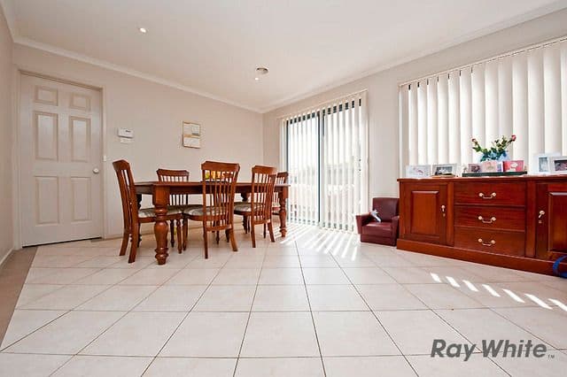 4/58-60 Betty Maloney Crescent, BANKS ACT 2906, Banks - Thumbnail 2