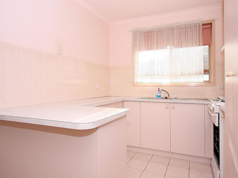 28 Marsden Court, MILL PARK VIC 3082, Mill Park - Thumbnail 2