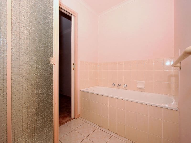 28 Marsden Court, MILL PARK VIC 3082, Mill Park - Thumbnail 6