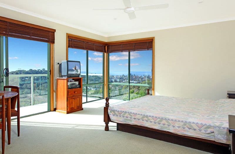 116 Woorarra Avenue, NORTH NARRABEEN NSW 2101, North Narrabeen - Thumbnail 2