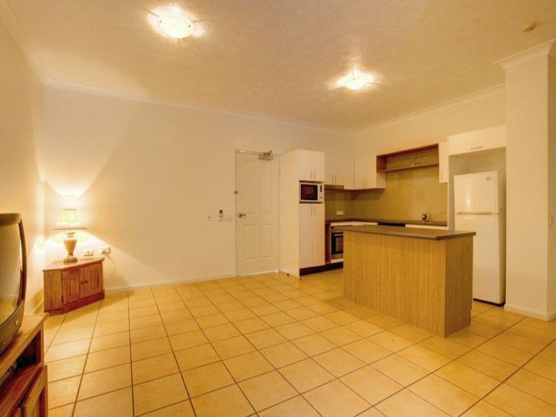 59 The Strand Park Hotel, NORTH WARD QLD 4810, North Ward - Thumbnail 4