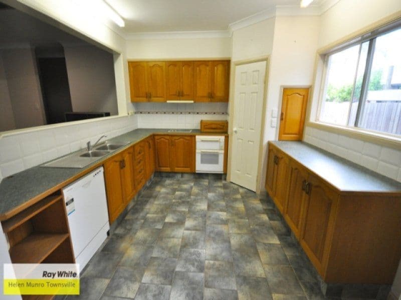 3 Widdowson Court, MAGNETIC ISLAND QLD 4819, Magnetic Island - Thumbnail 2