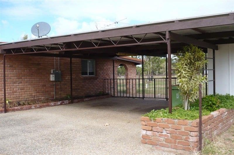 124 Macquarie Street, GRACEMERE QLD 4702, Gracemere - Thumbnail 3