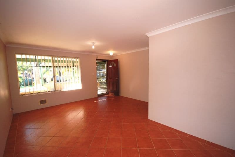 26 Taylor Close, LEDA WA 6170, Leda - Thumbnail 4