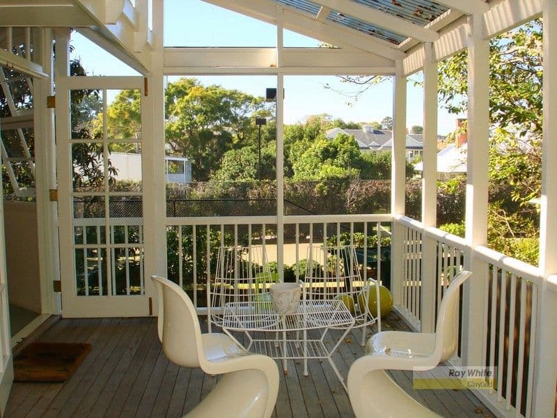 18 Anthony Street, HAMILTON QLD 4007, Hamilton - Thumbnail 2