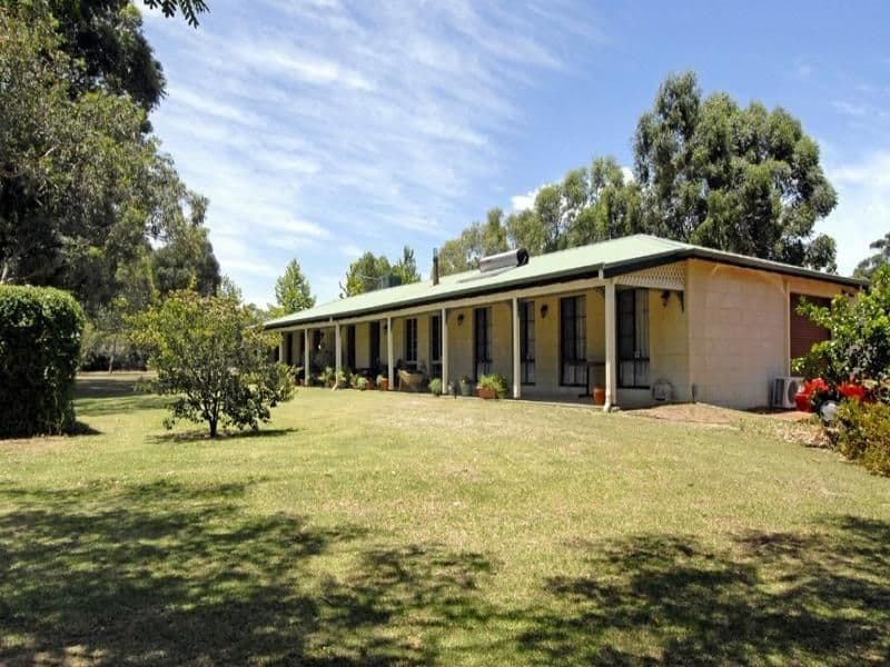 80 Crystal Brook Road, WATTLE GROVE WA 6107, Wattle Grove - Image 1