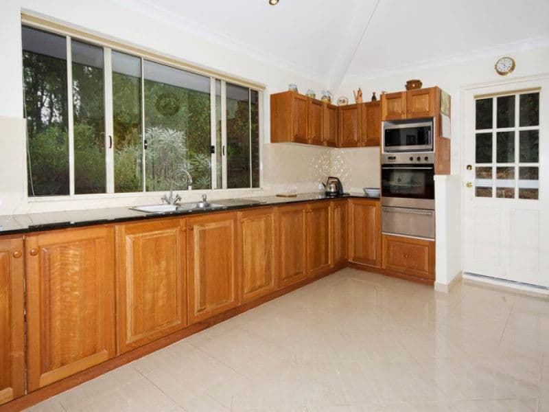 11 Schmitt Road, KALAMUNDA WA 6076, Kalamunda - Thumbnail 4