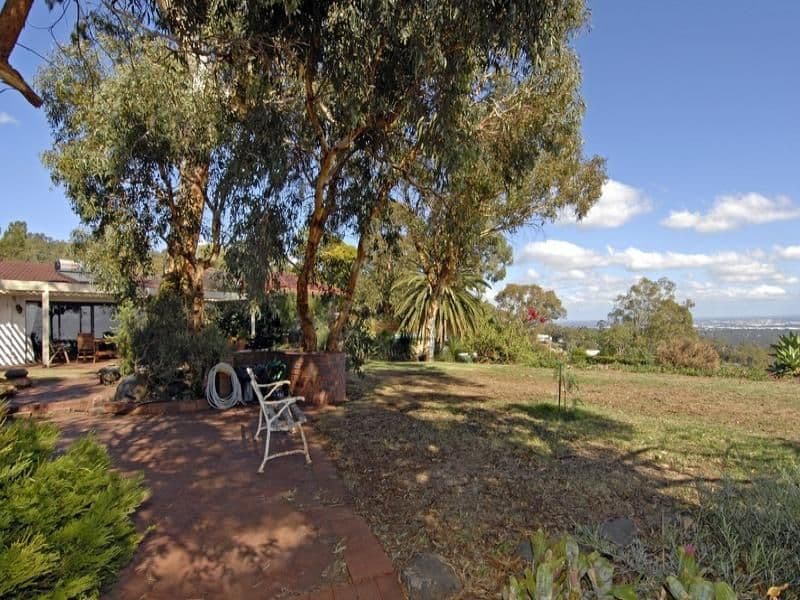 54 Kalamatta Way, Gooseberry Hill WA 6076, Gooseberry Hill - Thumbnail 4