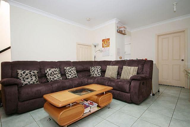 39 Rosemont Street, PUNCHBOWL NSW 2196, Punchbowl - Thumbnail 2