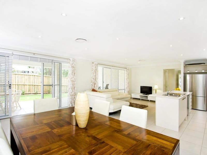 1 Frangipani Street, BRIDGEMAN DOWNS QLD 4035, Bridgeman Downs - Thumbnail 6