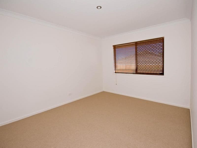 48 Castlewellan Circuit, WARNER QLD 4500, Warner - Thumbnail 4