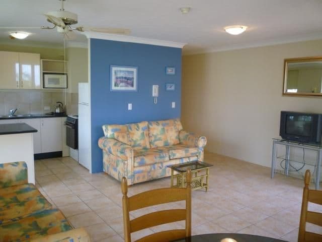 219 Surf Parade, SURFERS PARADISE QLD 4217, Surfers Paradise - Thumbnail 4