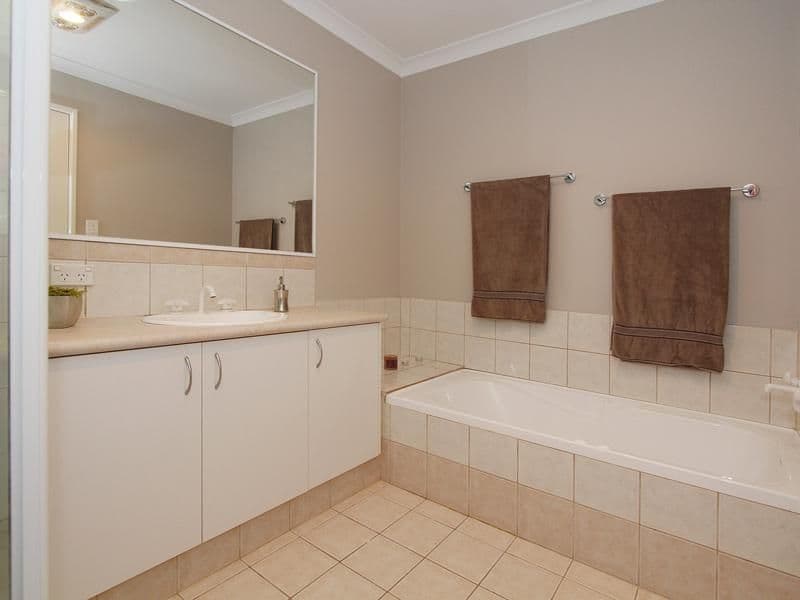 24D Escot Road, INNALOO WA 6018, Innaloo - Thumbnail 3