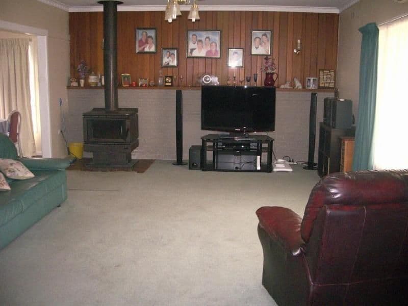 23 Salom Street, BORDERTOWN SA 5268, Bordertown - Thumbnail 2