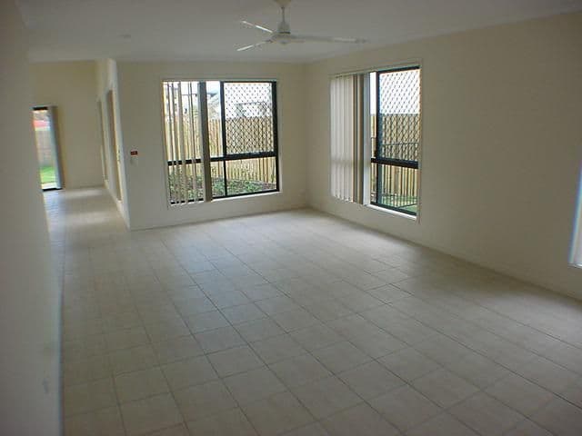 22 Emerald Place, MITCHELTON QLD 4053, Mitchelton - Thumbnail 4