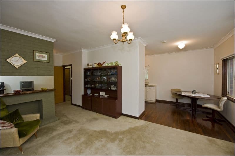 27 Oakland Avenue, CLOVERDALE WA 6105, Cloverdale - Thumbnail 4