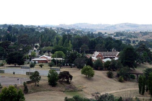 19 Irvine Drive, YASS NSW 2582, Yass - Thumbnail 2