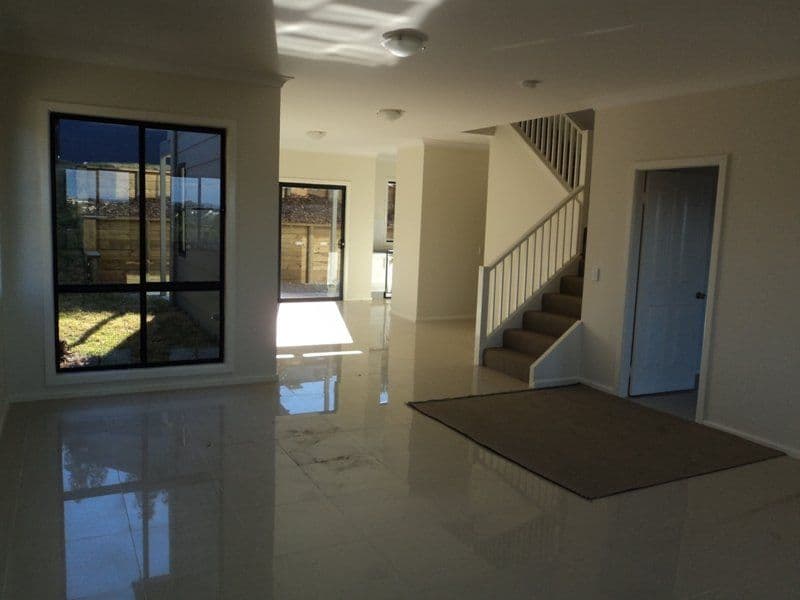 32 Bruce Street, UNANDERRA NSW 2526, Unanderra - Thumbnail 3