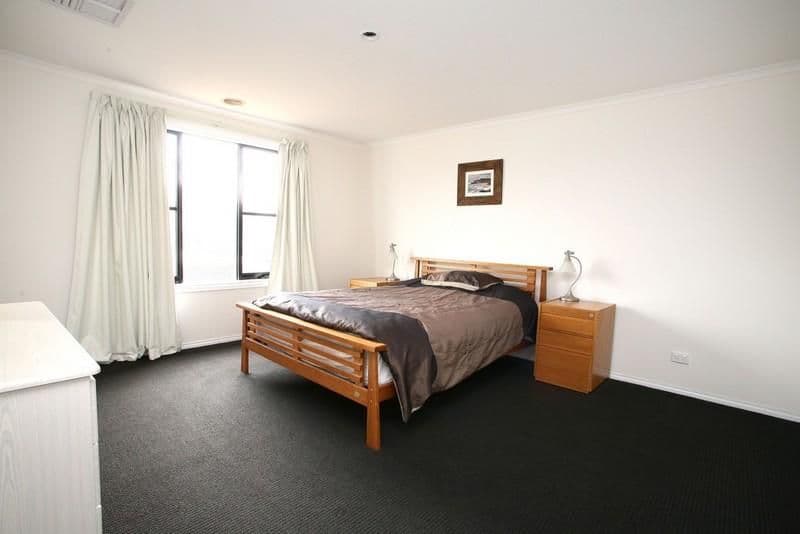 4 Viewline Way, LYNDHURST VIC 3975, Lyndhurst - Thumbnail 2