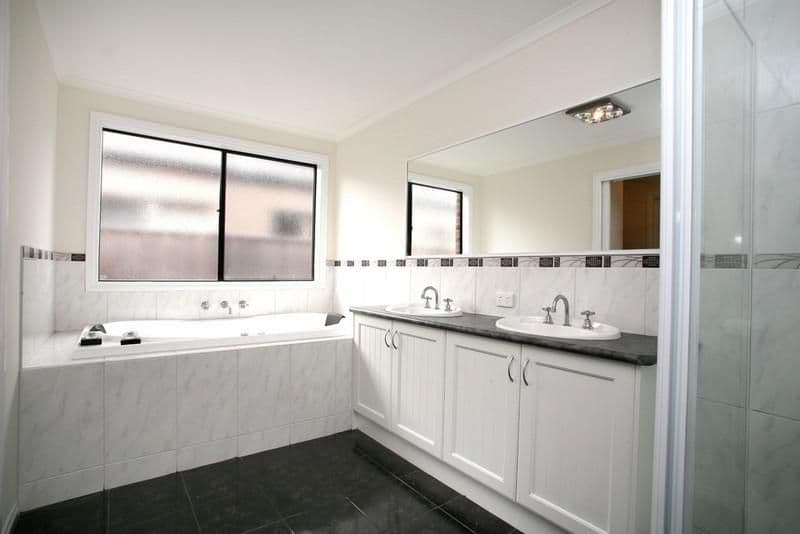 4 Viewline Way, LYNDHURST VIC 3975, Lyndhurst - Thumbnail 3