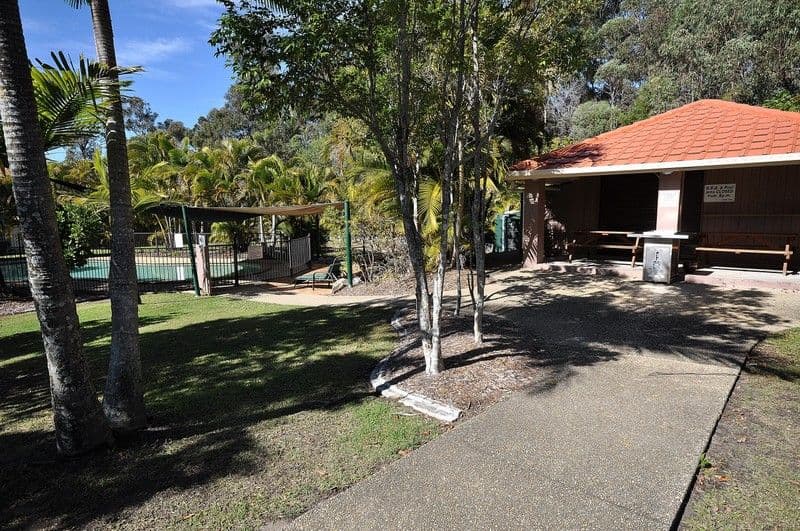 3 Arundel Drive, ARUNDEL QLD 4214, Arundel - Thumbnail 5