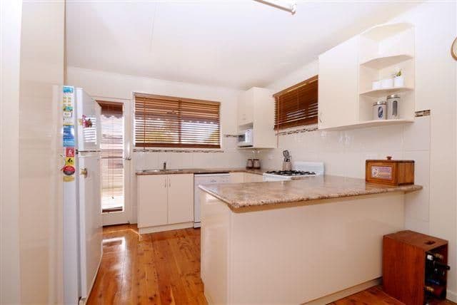 11 Cooper Street, SOUTH TOOWOOMBA QLD 4350, South Toowoomba - Thumbnail 2