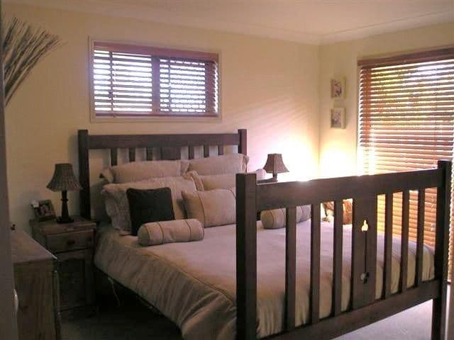 18 Colorado Circuit, PARKWOOD QLD 4214, Parkwood - Thumbnail 6