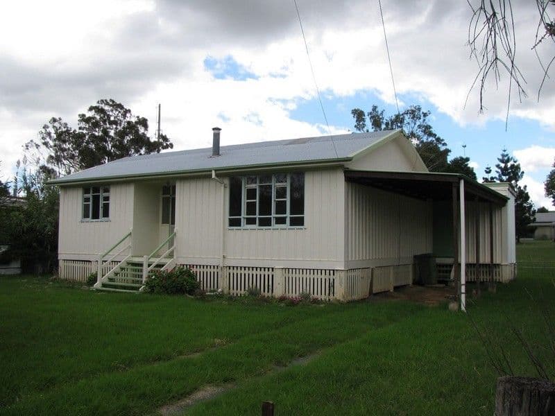 14 James Street, CROWS NEST QLD 4355, Crows Nest - Image 1