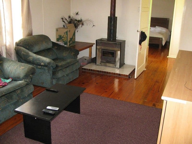 14 James Street, CROWS NEST QLD 4355, Crows Nest - Thumbnail 2