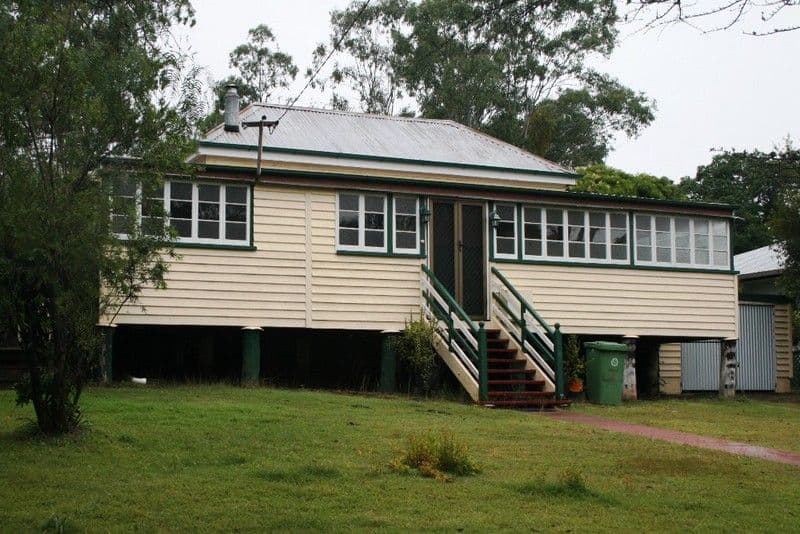 136 Home Street, NANANGO QLD 4615, Nanango - Thumbnail 2