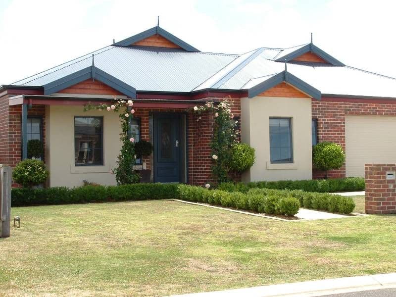 21 Hallam Drive, WARRNAMBOOL VIC 3280, Warrnambool - Image 1