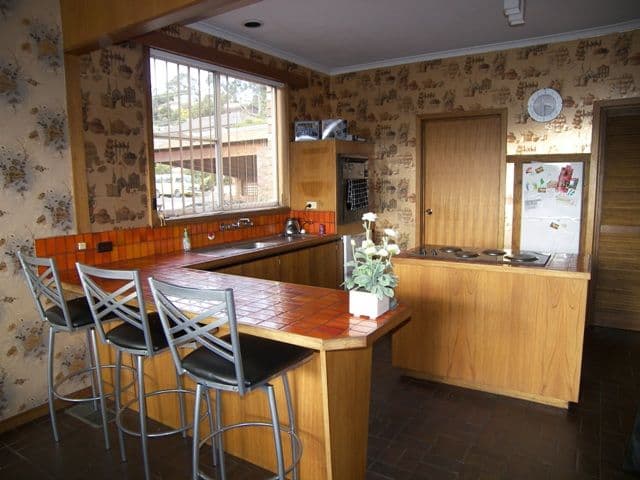19 Begonia Street, LINDISFARNE TAS 7015, Lindisfarne - Thumbnail 2