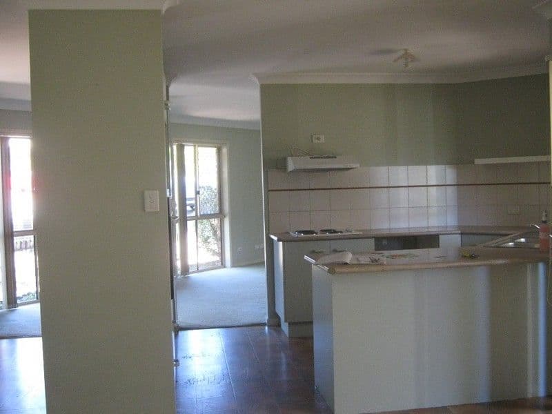 1 Tomkins Road, RIVERHILLS QLD 4074, Riverhills - Thumbnail 4